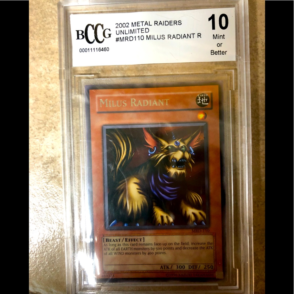 2002 Metal Raiders Milus Radiant card